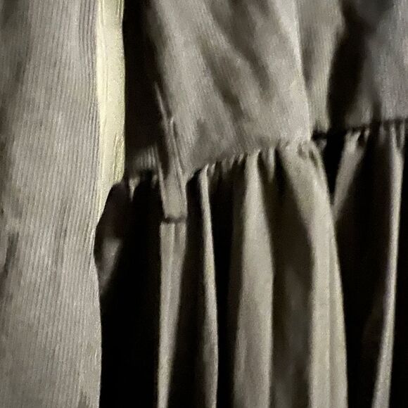 Elegant Black Long Sleeve Dress - Picture 4 of 5